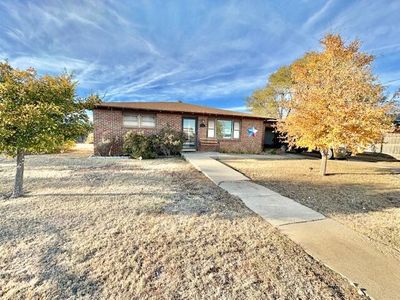 1222 S Ralls Hwy, Floydada, TX, 79235