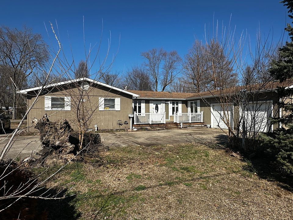 1st image of 805 W Helen Ave