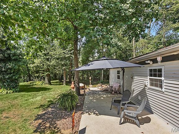 4th image of 19 Sugar Ln