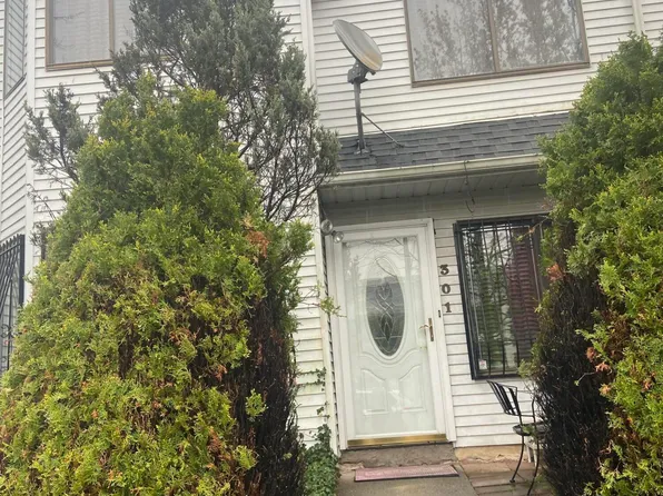 301 Andros Ave, Staten Island, NY 10303