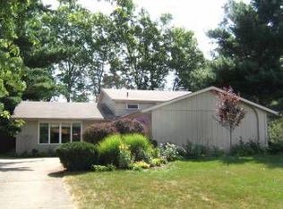 9411 Pheasant Run Pl, Strongsville, OH 44136