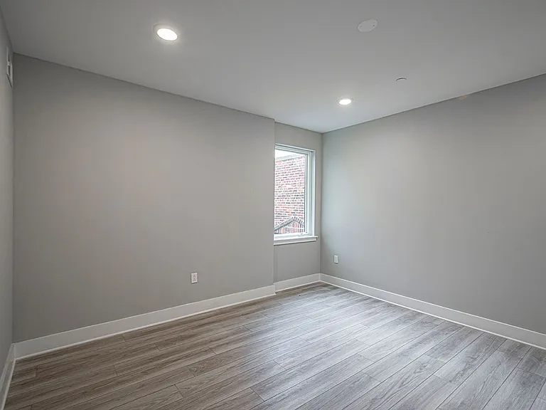 746 S 16th Street — Photo 8