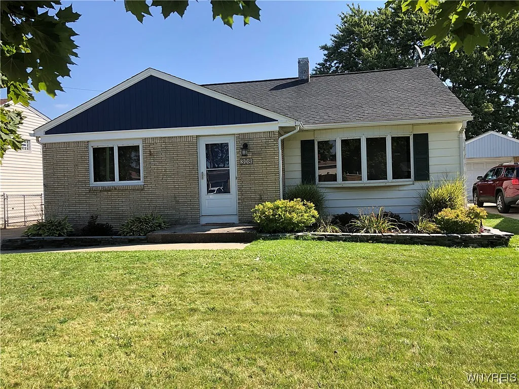 308 Nagel Dr photo 1