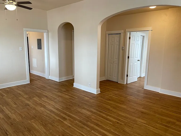 Johnstown Apartments (KC-KS-RB) — Photo 6
