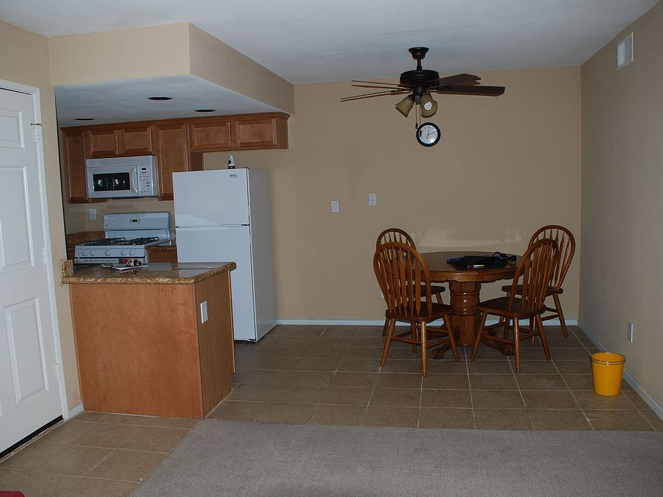 2nd image of 1130 W Blaine St APT 201
