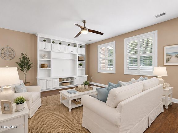 4th image of 676 Boundary Loop Road NW