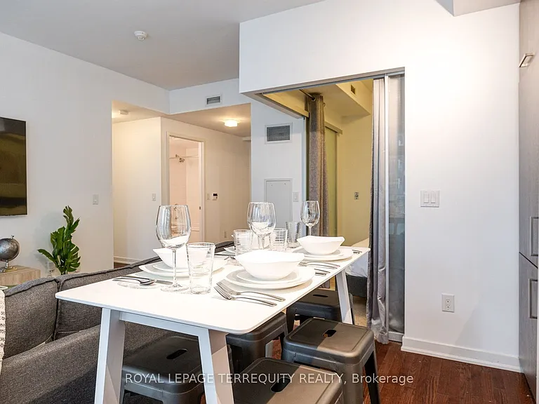 14 York St #1101 — Photo 7