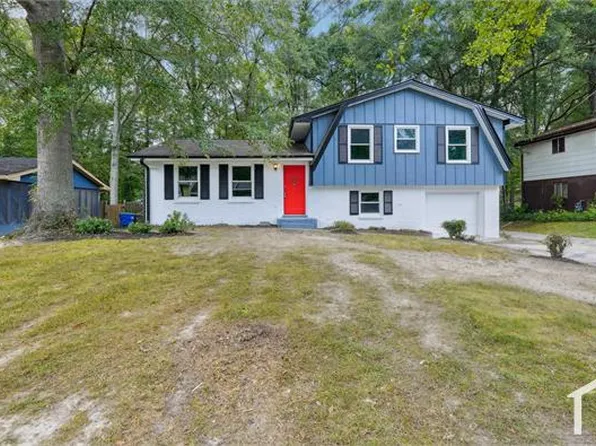 220 Hurst Point, College Park, GA 30349