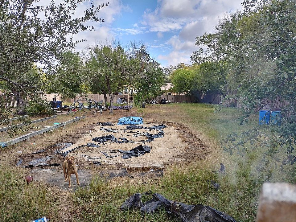 1st image of 1206 Clamp Ave