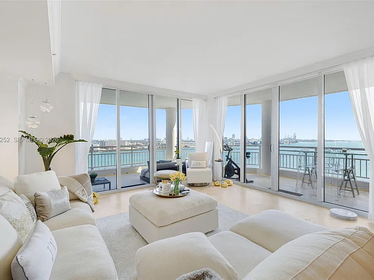 848 Brickell Key Dr #1601 — Photo 1