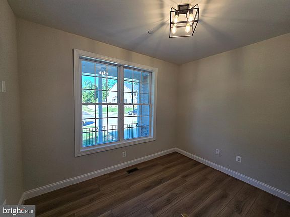 5th image of 3117 Alfalfa Cir