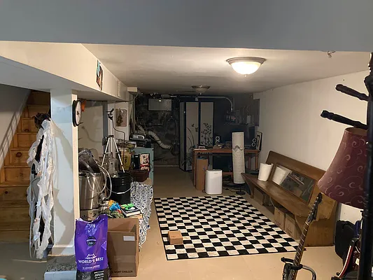 Rented by Delmark Realty LLC | media 7