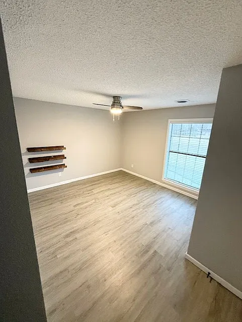 3 bed, 1586 sqft, $2,250 — Photo 4