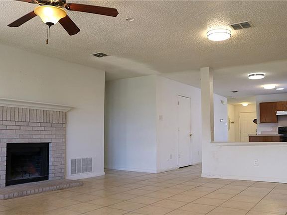 3rd image of 2958 Marquis Ln