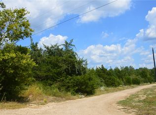 235 Cypresswood Dr, Navasota, TX 77868