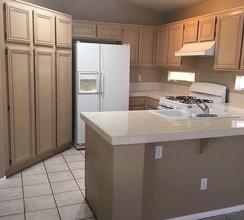 4th image of 2539 Sundew Ave #0