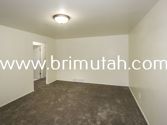 2nd image of 2795-2799 S Imperial St #2795