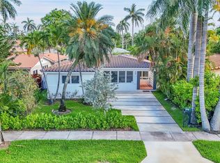 1046 Tyler St, Hollywood, FL 33019