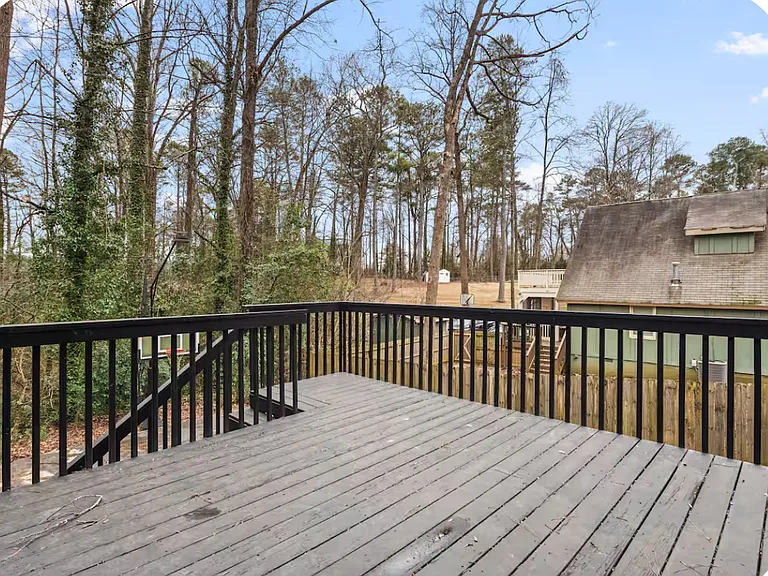 1195 Shalimar Dr NE — Photo 19