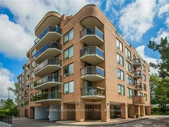 96 Fifeshire Rd #Penthouse 603, Toronto, ON M2L 2X9