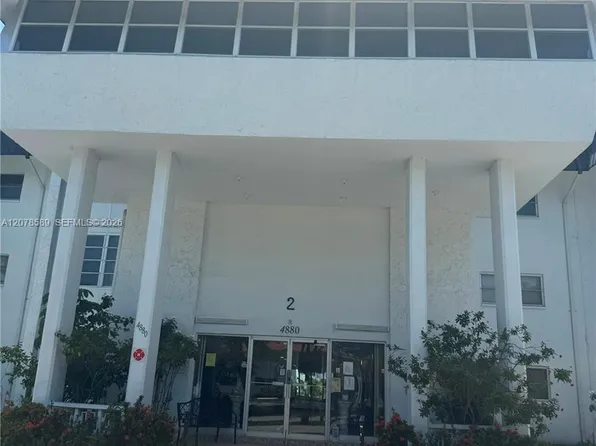 4880 NW 22nd St APT 110, Lauderhill, FL 33313