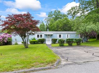 30 Sandalwood Cir, Kittery, ME 03904