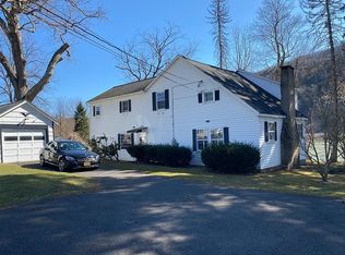 12 Badger Rd, Binghamton, NY 13901