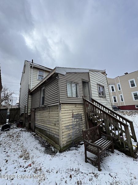 4th image of 127 Sherman Street