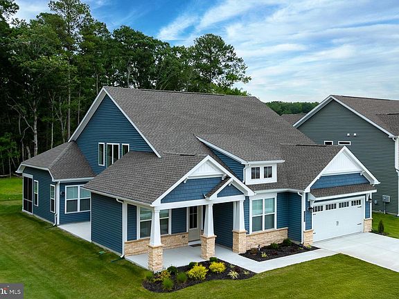 7th image of this home