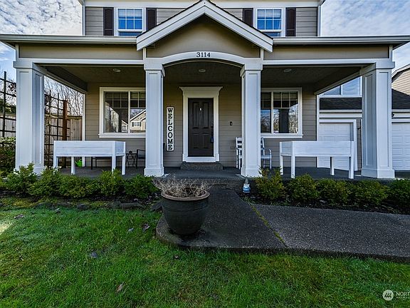 4th image of 3114 Maplewood Circle NE