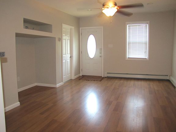 3rd image of 25 Irvington Ave