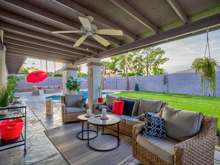 2532 E Desert Cove Ave — Photo 41
