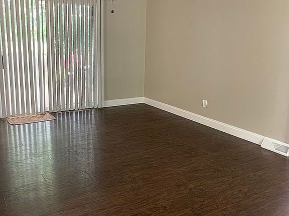 3rd image of 1307 Butternut Dr
