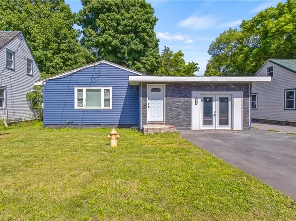 2017 Valley Dr, Syracuse, NY 13207