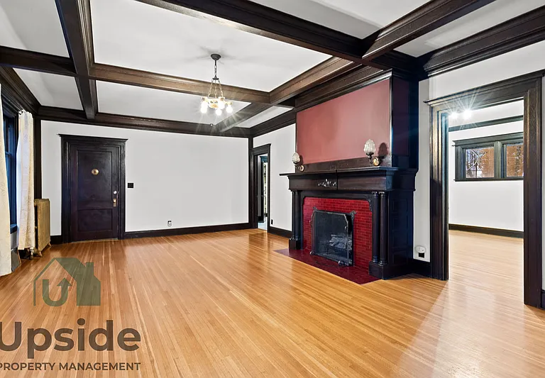 1128 W 9th Ave — Photo 1
