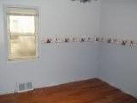 3rd image of 14758 Mulberry St