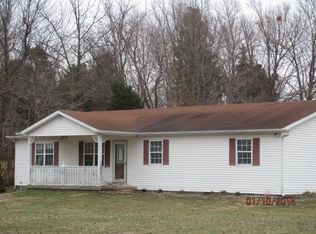 1068 Sportsman Lake Rd, Elizabethtown, KY 42701