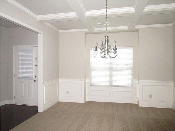 2nd image of 189 Gloster Park Ct