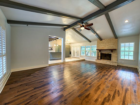 2nd image of 2206 COPPER HILL DR