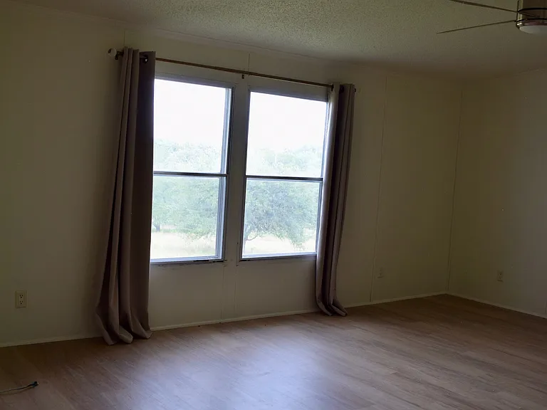 5450 FM 2325 — Photo 25