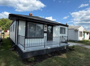 24512 Lexington Ave, Eastpointe, MI 48021
