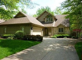 2273 Waters Edge Dr #35, Westlake, OH 44145