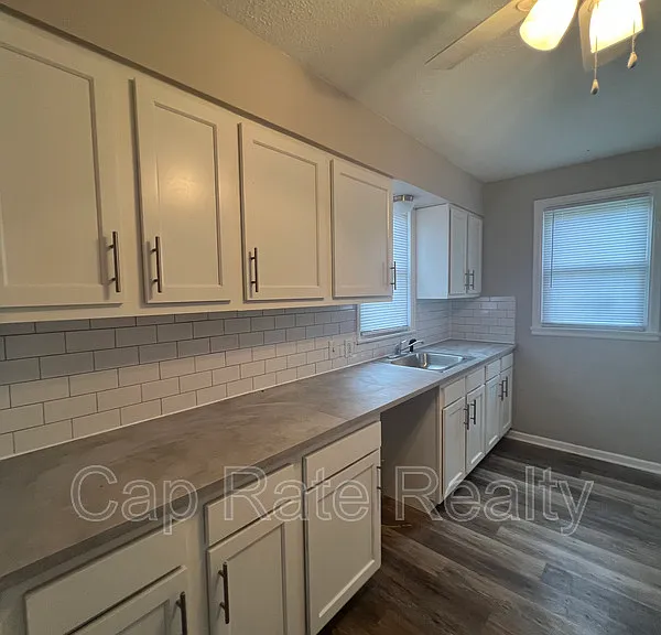 2769 McGuffey Rd — Photo 5