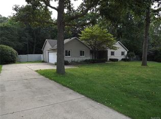3677 John R Rd, Rochester Hills, MI 48307