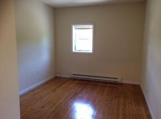 118 Laufer Ln APT 1, Milford, PA 18337
