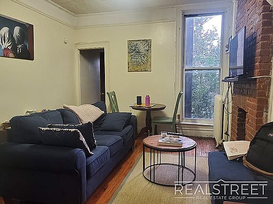 1st image of 340 21st St APT 3r