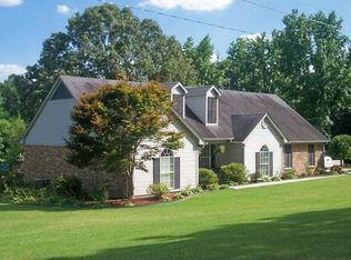 70 Musgrove Rd, Batesville, MS 38606