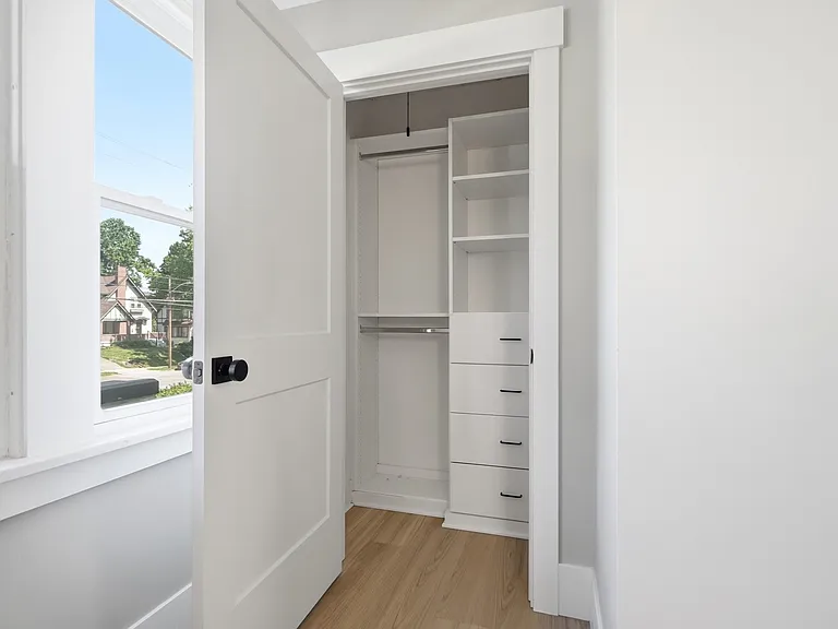 3601 Erie Ave #1 — Photo 17
