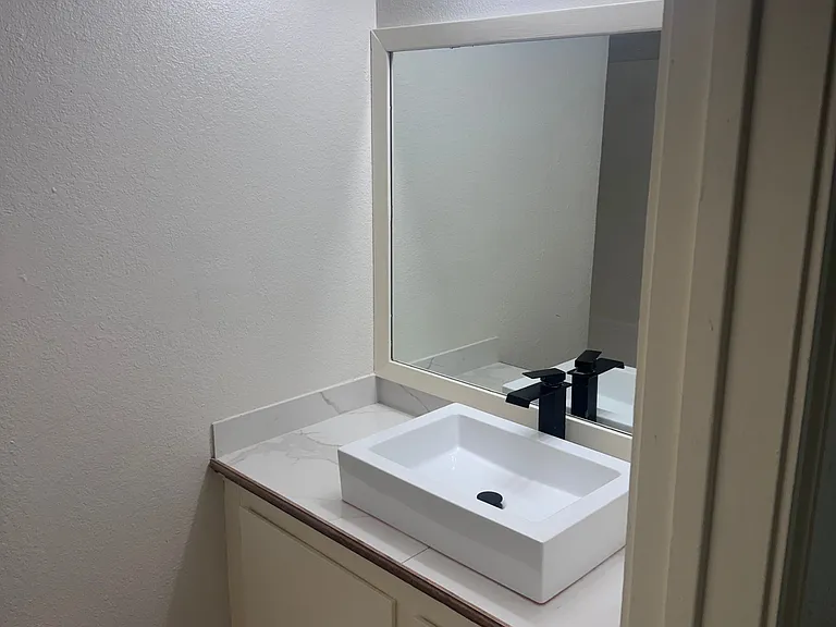 837B NW Summercrest Blvd #837B — Photo 7