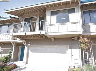 452 Hiller Dr, Oakland, CA 94618